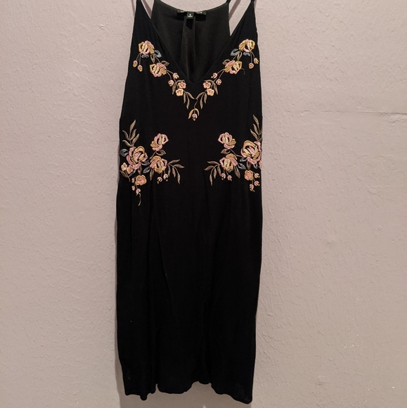 Embroidered Dress - Picture 3 of 3